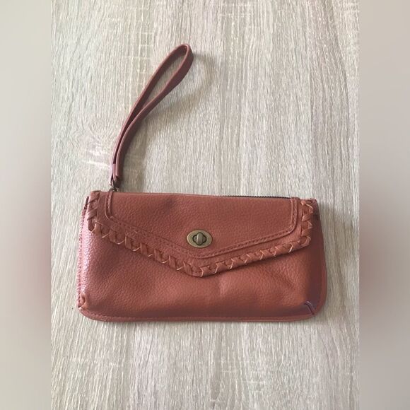 NWOT … MAURICES Burnt Orange Wristlet / Purse - Picture 1 of 4